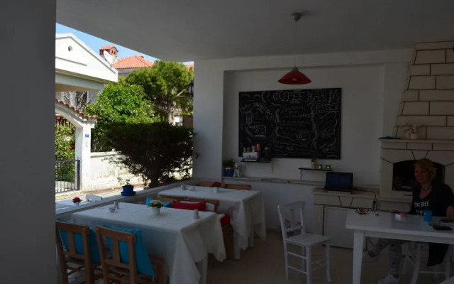 Beyaz ev Hotel
