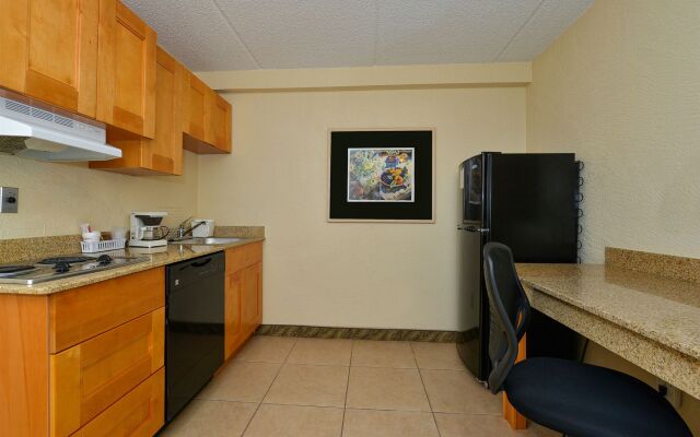 Clarion Pointe Tampa-Brandon Near Fairgrounds and Casino