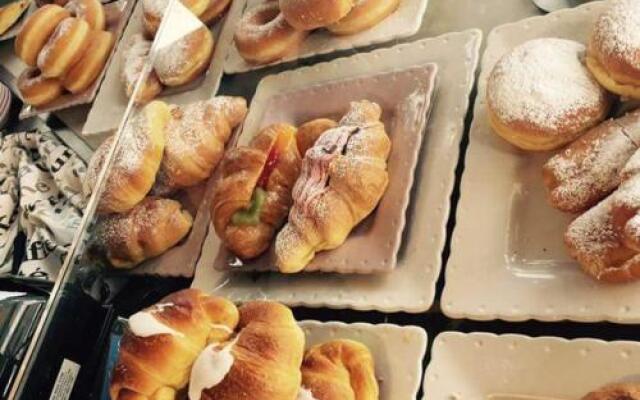 Camera & Caffè Cenni