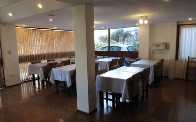 Hotel Tiburones Club