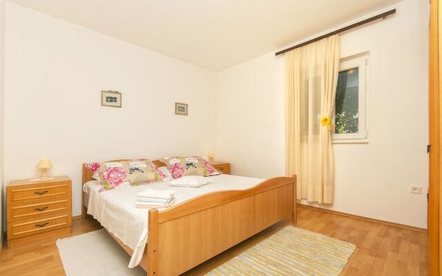 Apartments Srdan