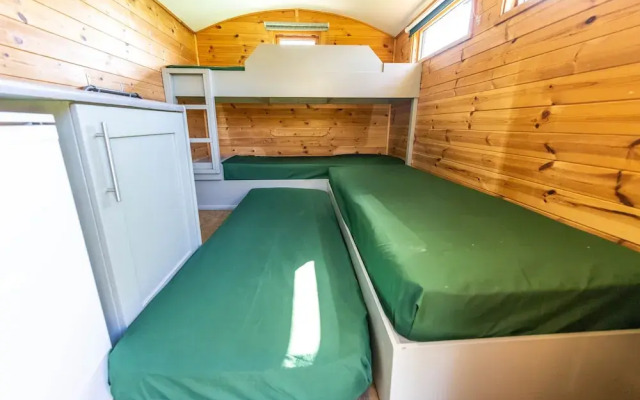 Orchard Hideaways