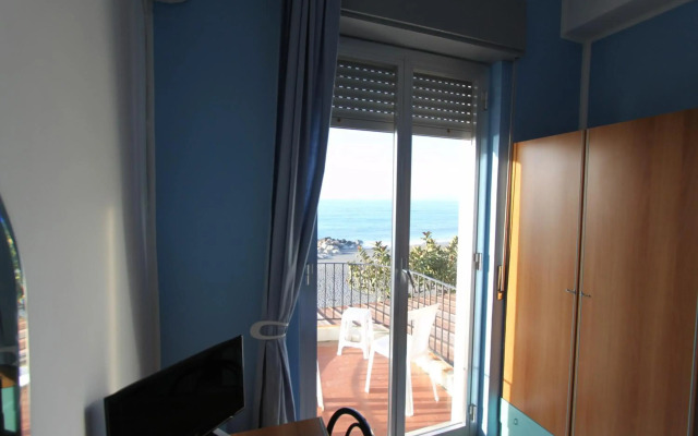 Hotel La Scogliera