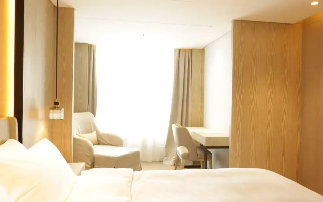 FY Hotel