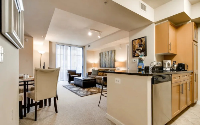 Bluebird Suites in Crystal City