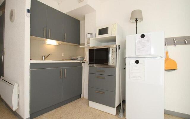 Appartement Balaruc-les-Bains, 1 pièce, 2 personnes - FR-1-553-128