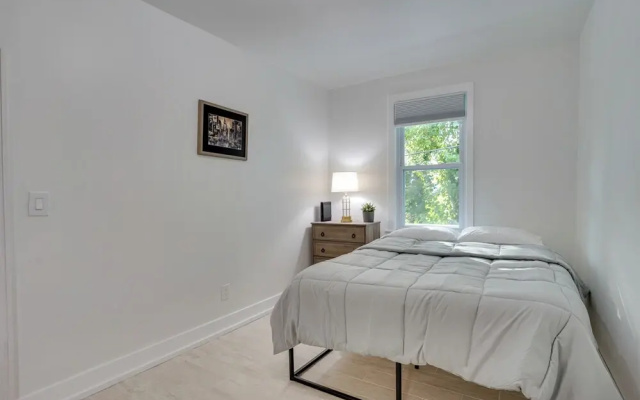 Modern Hastings-on-hudson Home Near River!