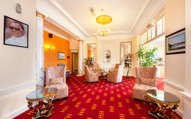 Muthu Alexandra Hotel