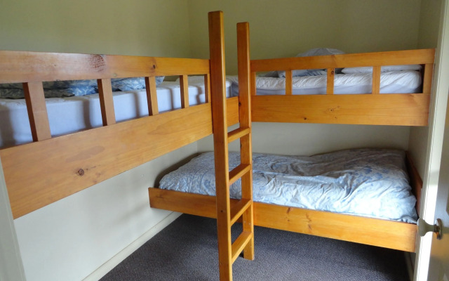 High View Family Cottages