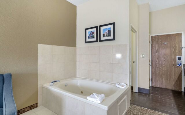 Comfort Inn & Suites La Grange - Louisville Area