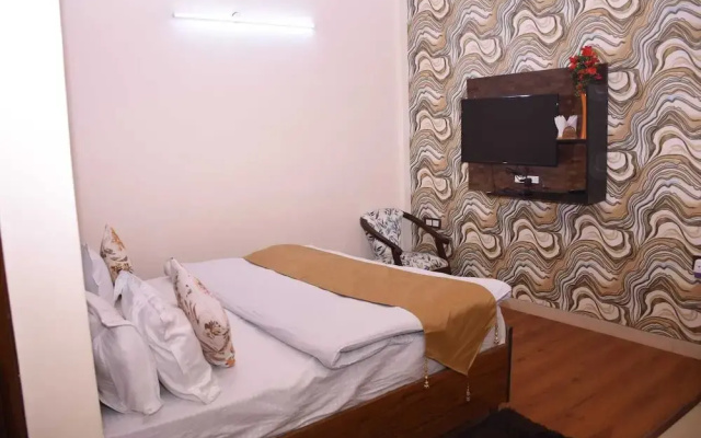 Hotel Rajhans Regency