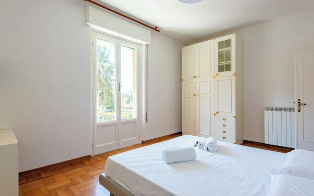 Chic flat with balcony