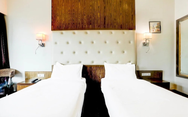 Stylish & Modern Stays at Palette River Front
