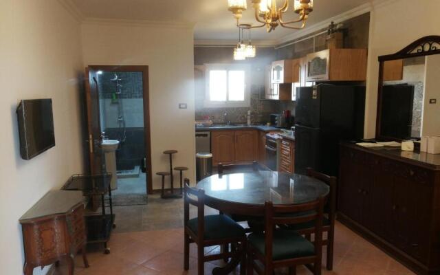 Three bedrooms apartment Nile view maadi