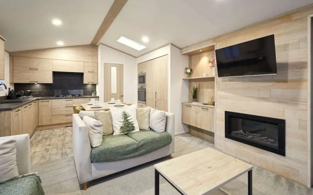 Host Stay Fir Tree Lodge