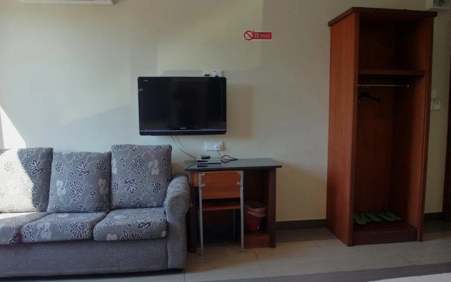 682 Lodge by OYO Rooms