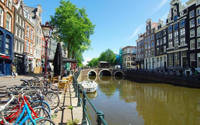 Cosy apartment right in the city center with AIRCO!