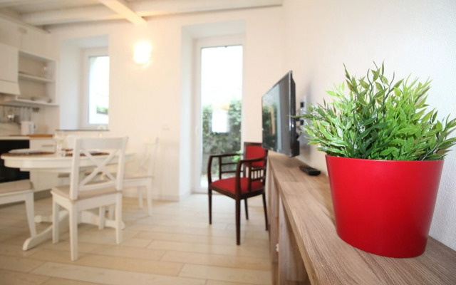 Lakefront Cadorna Apartment