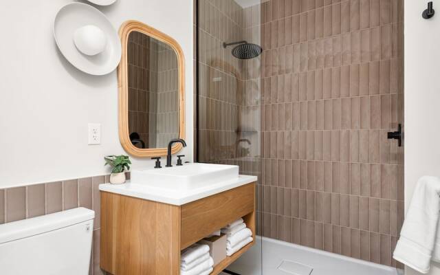 The Eighteen by Mint House