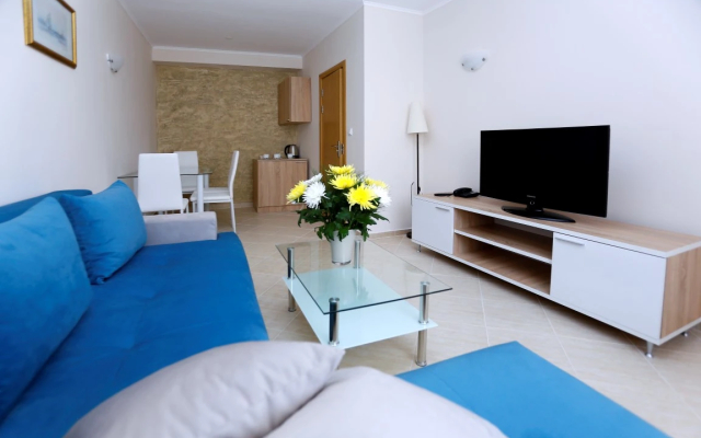 Sunrise Gardens Aparthotel
