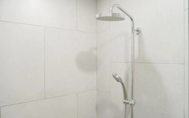 Modern Look 1Br Menara Jakarta Kemayoran Apartment