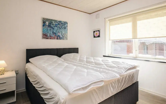 6 Person Holiday Home in Hals