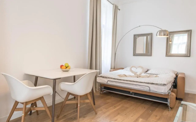 Modern Downtown APT - renovated, on ideal location