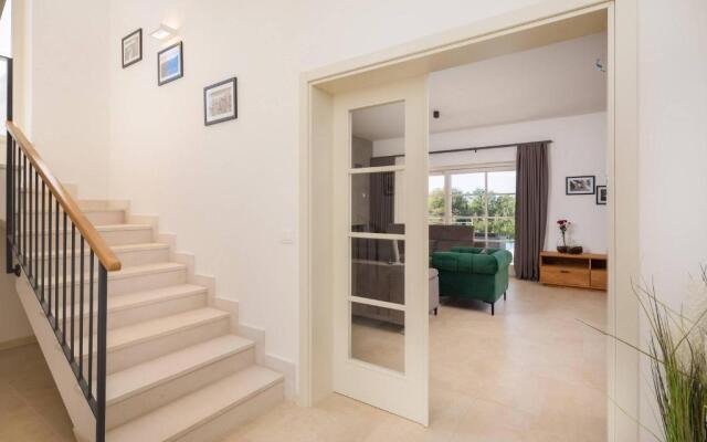 Villa Celeste By ILC