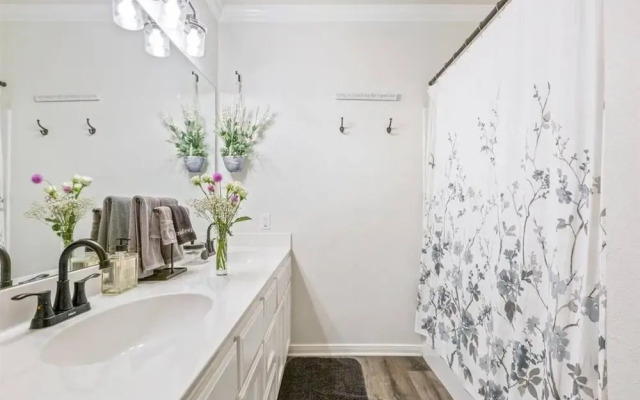 New Centrally Located Family Gathering Place