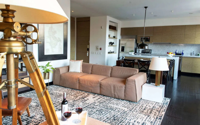 8010 Urban Living Luxury Home Experiences.