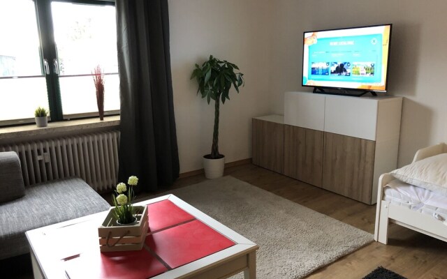 Renovated 3 Room Apartment In The City Center