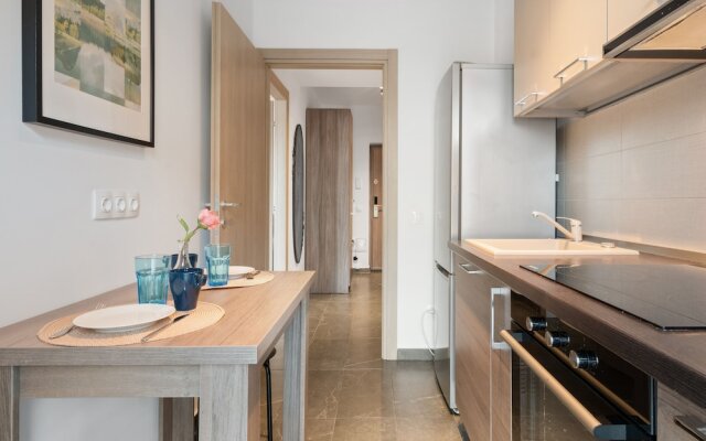 Maia Apartments