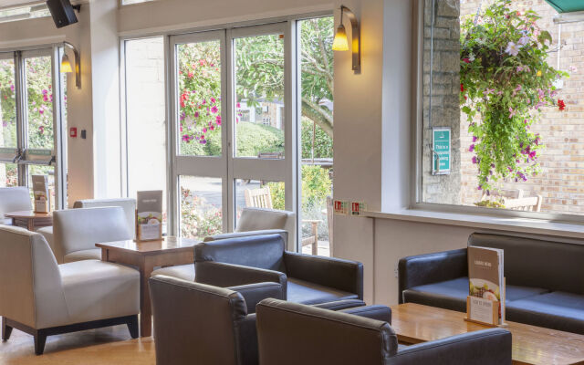 Holiday Inn Swindon by IHG