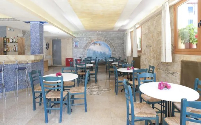 Hotel Korakakis Beach