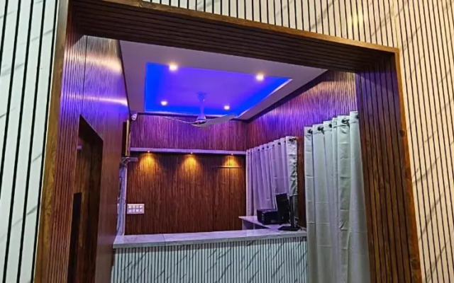 V R S Deluxe Dormitory