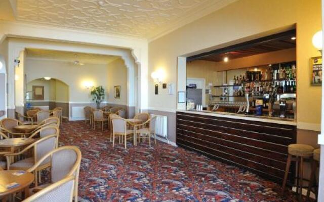 Bayshore Hotel