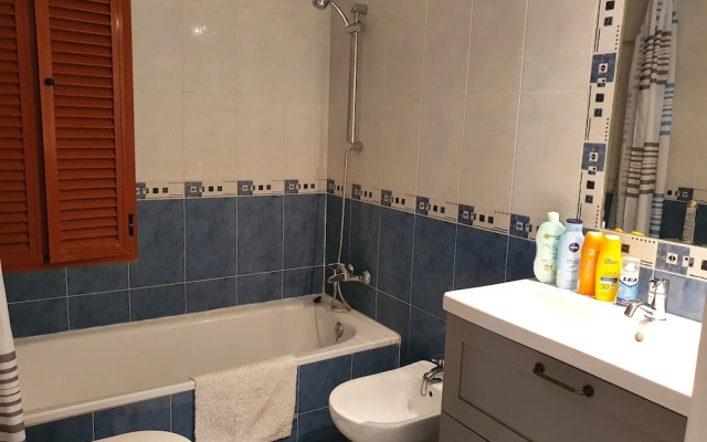 Seaview a Spectacular 3 bed 3 Bathroom Penthouse