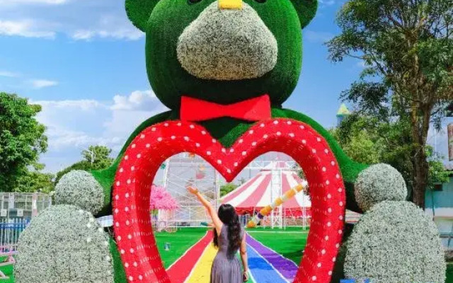 Xinxing Zenyu Town North and South Ju Siheyuan