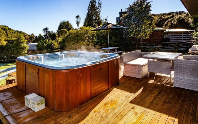 Pikorua - Raurimu Holiday Home