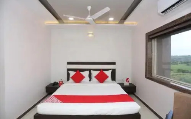 OYO 19312 Hotel Shiv Shakti
