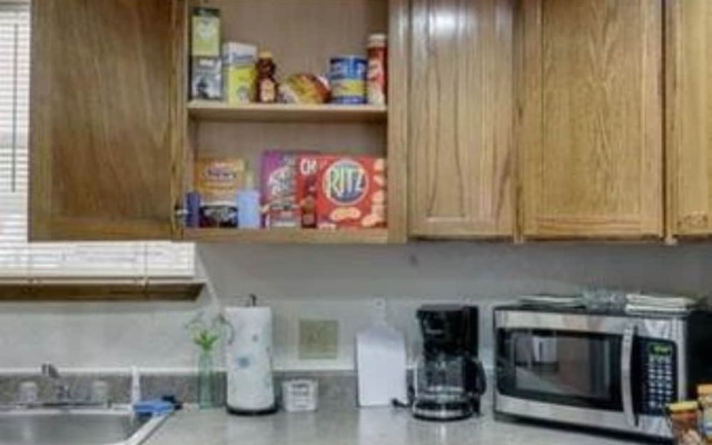 Evie's apartment