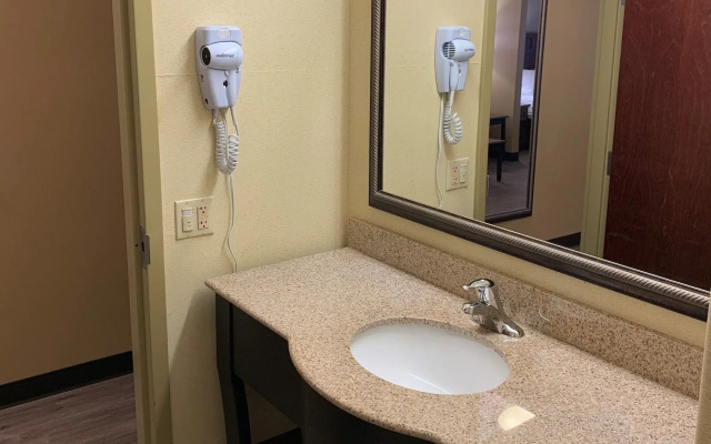 Red Roof Inn & Suites Bloomsburg – Mifflinville