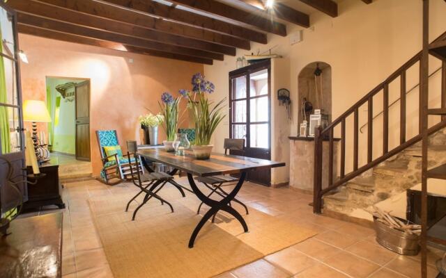 Villa Allegra, casa de pueblo en Randa