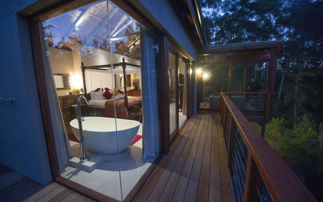 Tamodi Lodge and Stables