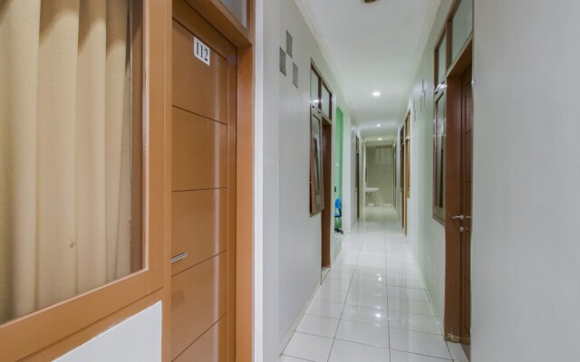 Zen Rooms Verde Residence