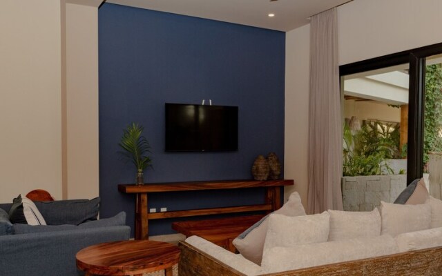 2 Bedroom Luxury Suite 107