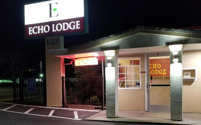 Echo Lodge