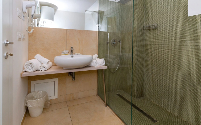 Zeus Residence Hotel