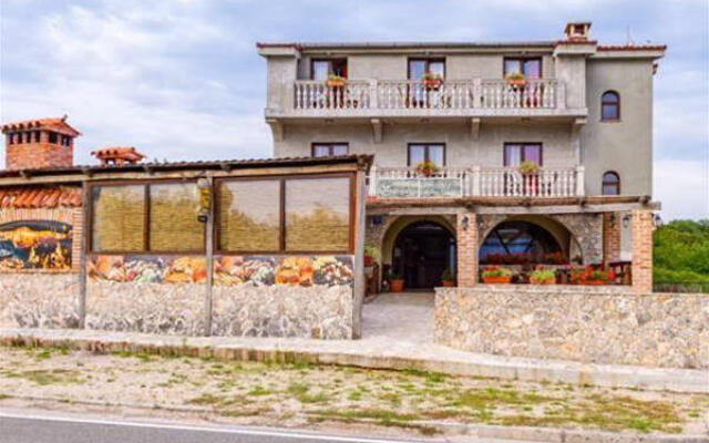 B&B Tonivale