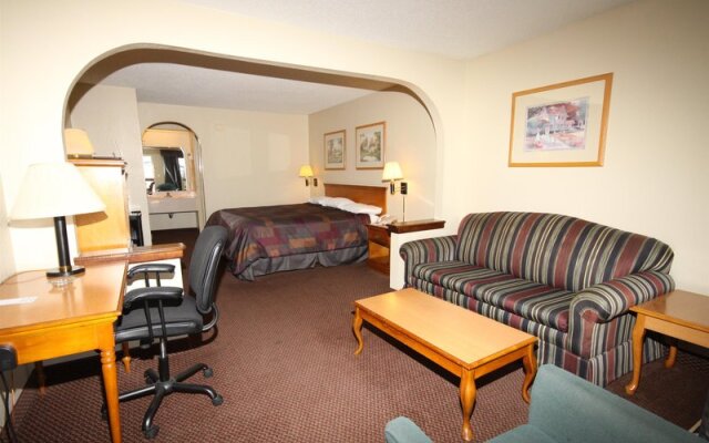 Gateway Inn and Suites